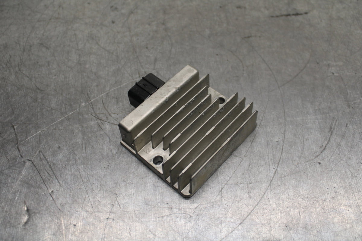 18-23 KAWASAKI NINJA 400 EX400 ABS RECTIFIER VOLTAGE REGULATOR BB747