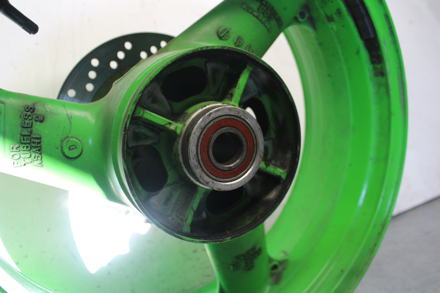 96-03 KAWASAKI NINJA ZX9R REAR WHEEL BACK RIM BB05