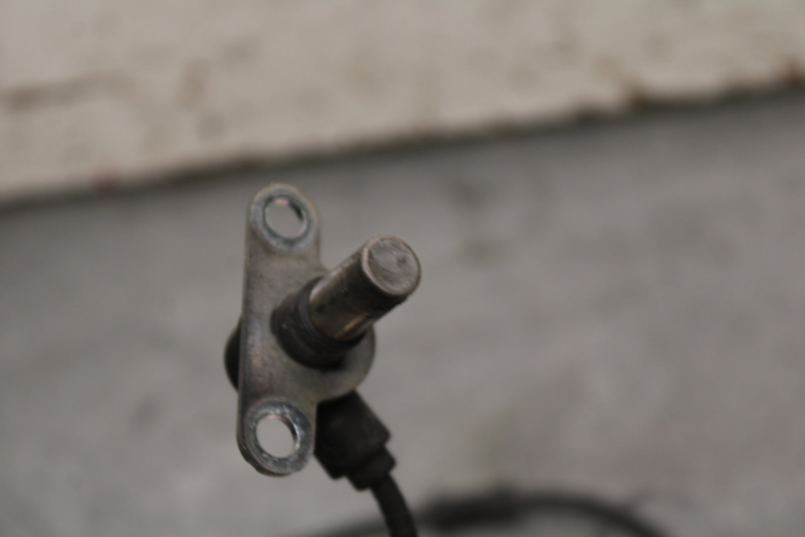 14 HONDA CTX1300A FRONT ABS BRAKE SENSOR BB732