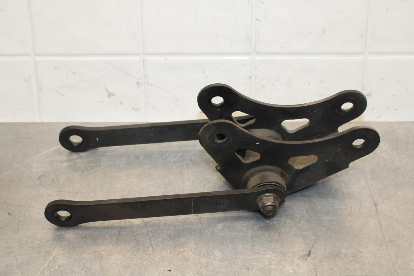 19-22 KAWASAKI Z400 REAR DOGBONE SHOCK LINKAGE LINK BB586