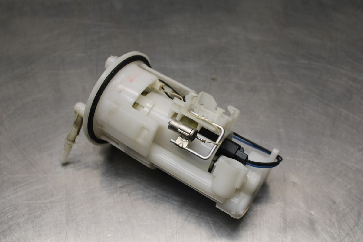 05 YAMAHA YZF R6 FUEL PUMP GAS PETROL SENDER UNIT BB858