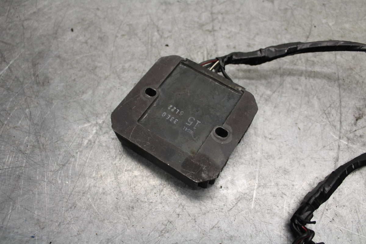 1997 Suzuki GSXR750 RECTIFIER VOLTAGE REGULATOR BB527