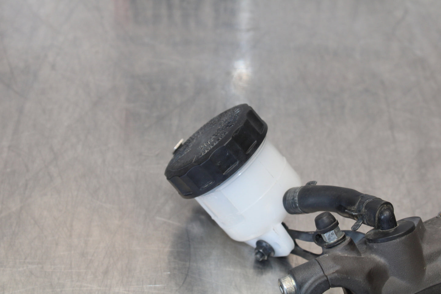 21 KAWASAKI NINJA ZX6R FRONT BRAKE MASTER CYLINDER BB647