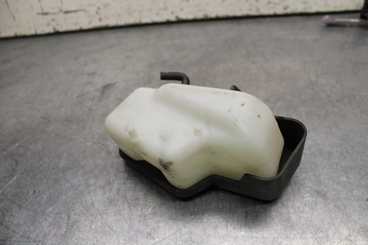 19-24 YAMAHA R3 COOLANT WATER TANK RESERVOIR BOTTLE BB736