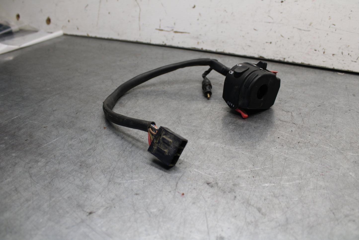 09-11 TRIUMPH DAYTONA 675 LEFT CLIP ON HANDLE HORN SIGNALS SWITCH SWITCHES BB652