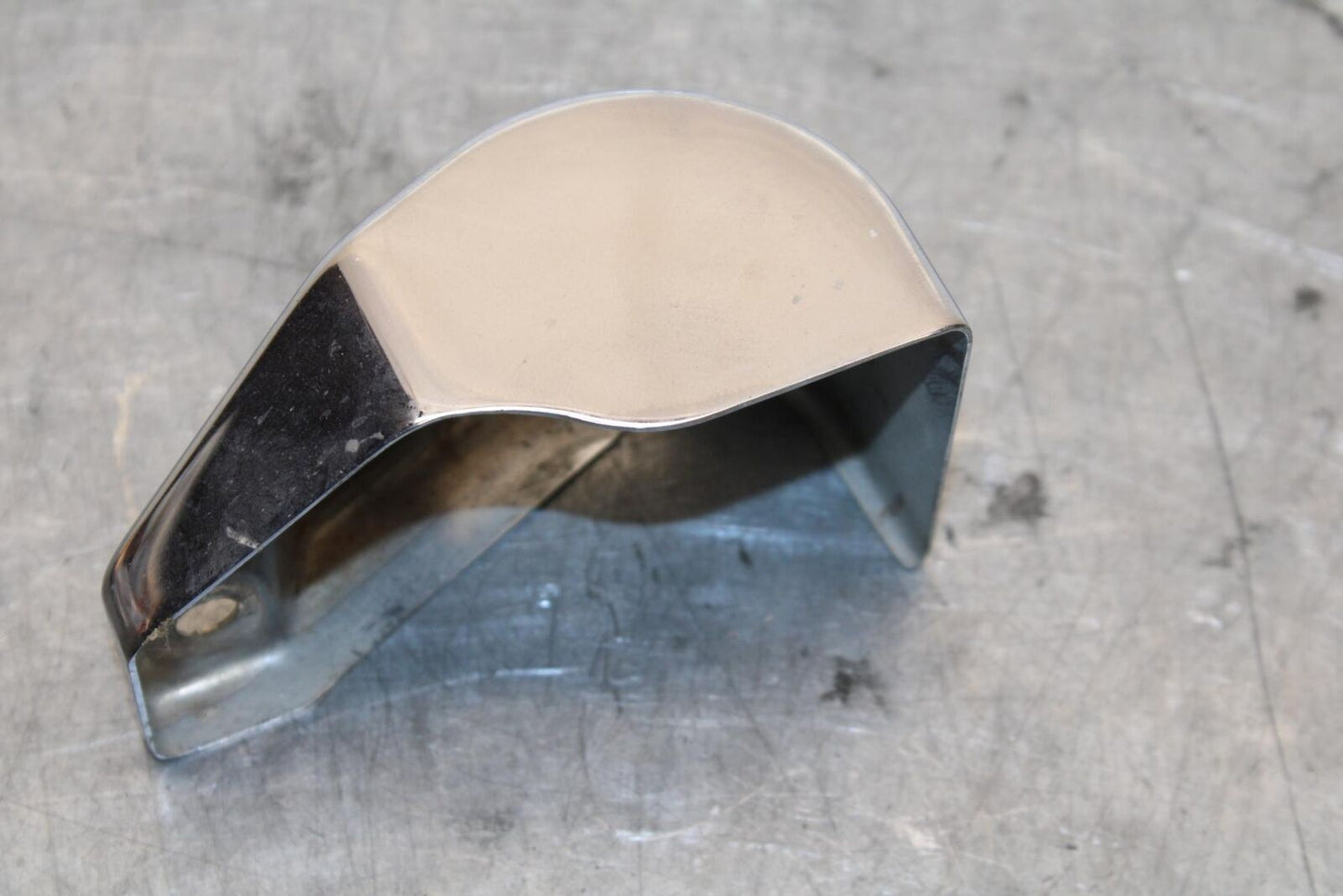 2005 Kawasaki Vulcan 1600 VN1600D Nomad REAR BACK BRAKE RESERVOIR COVER  BB556