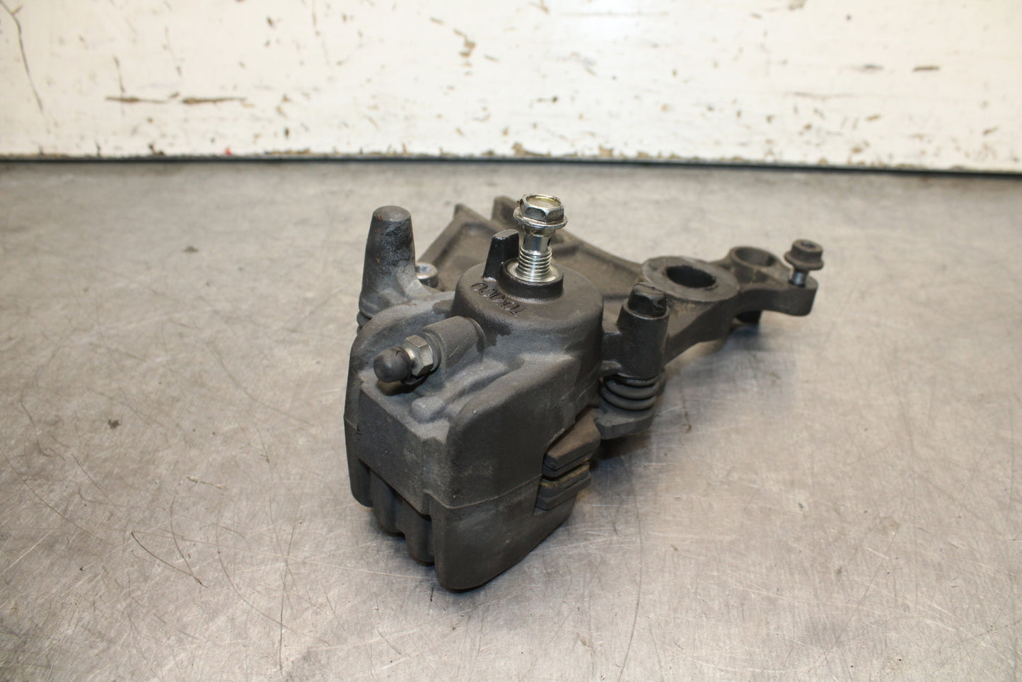 14-15 KAWASAKI NINJA 650 EX650F ABS REAR BRAKE CALIPER W MOUNT BRACKET BB741