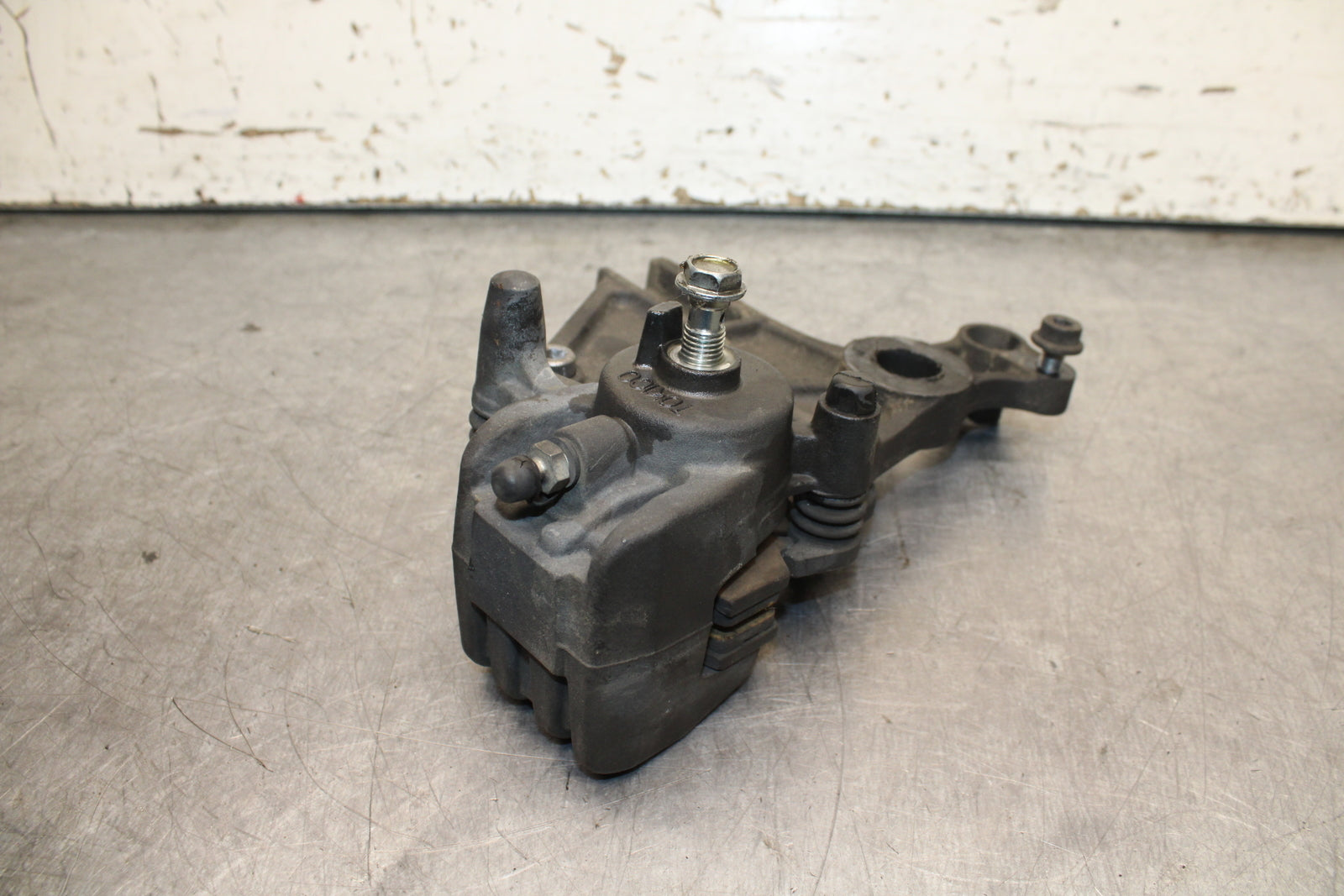 14-15 KAWASAKI NINJA 650 EX650F ABS REAR BRAKE CALIPER W MOUNT BRACKET BB741