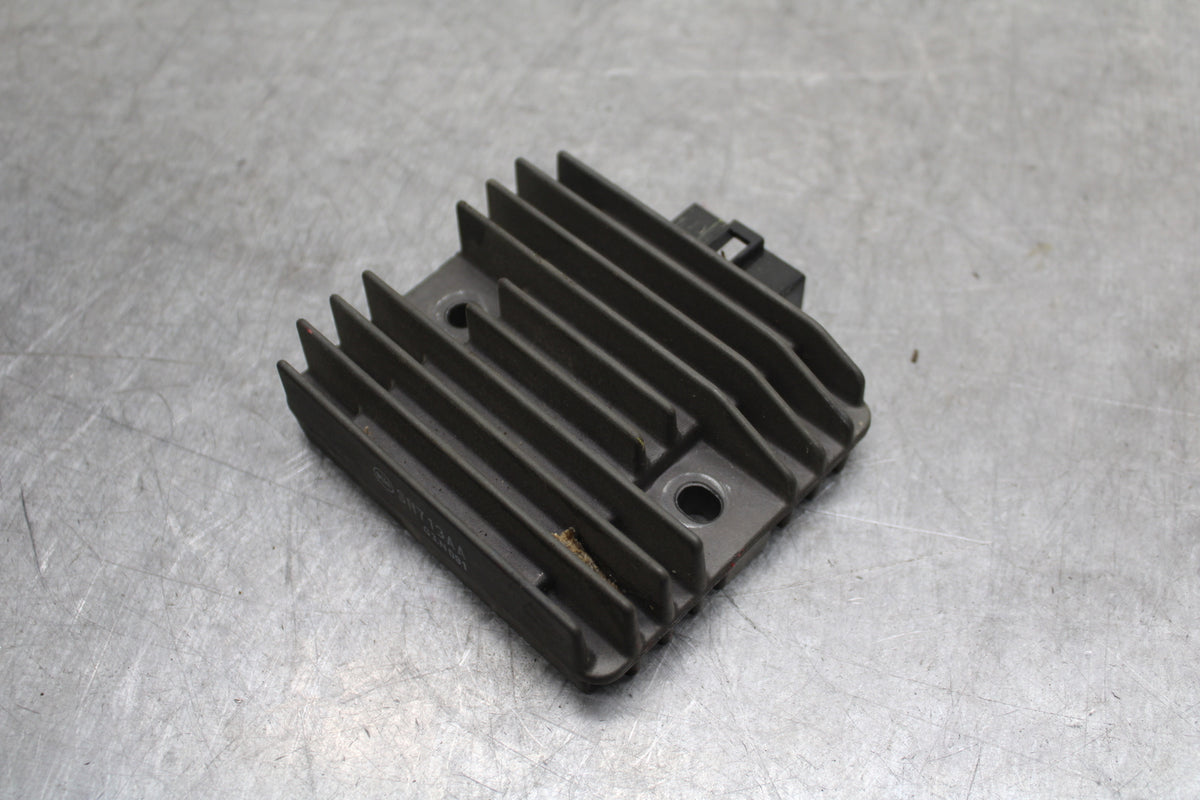09-15 YAMAHA FZ6R RECTIFIER VOLTAGE REGULATOR 5SL-81960-00-00 BB719