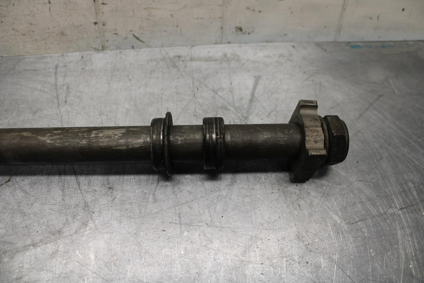 02-03 HONDA CBR900RR 954 REAR AXLE BACK WHEEL RIM PIVOT BOLT AXEL BB497