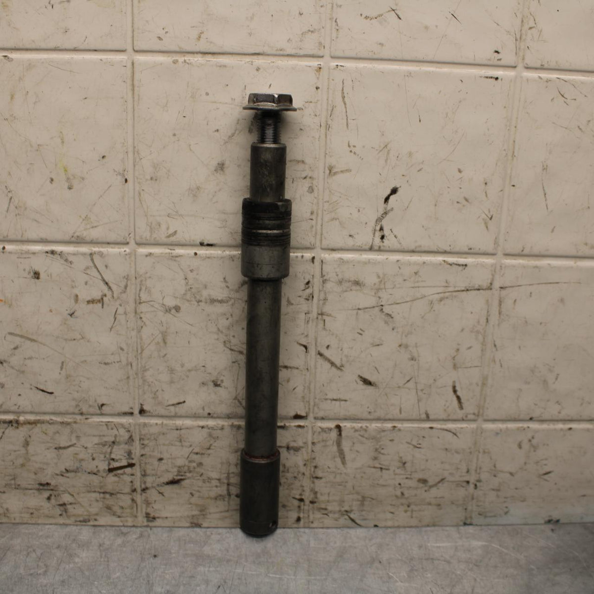 2008 Honda Interceptor 800 VFR800A ABS FRONT WHEEL RIM AXLE PIVOT BOLT