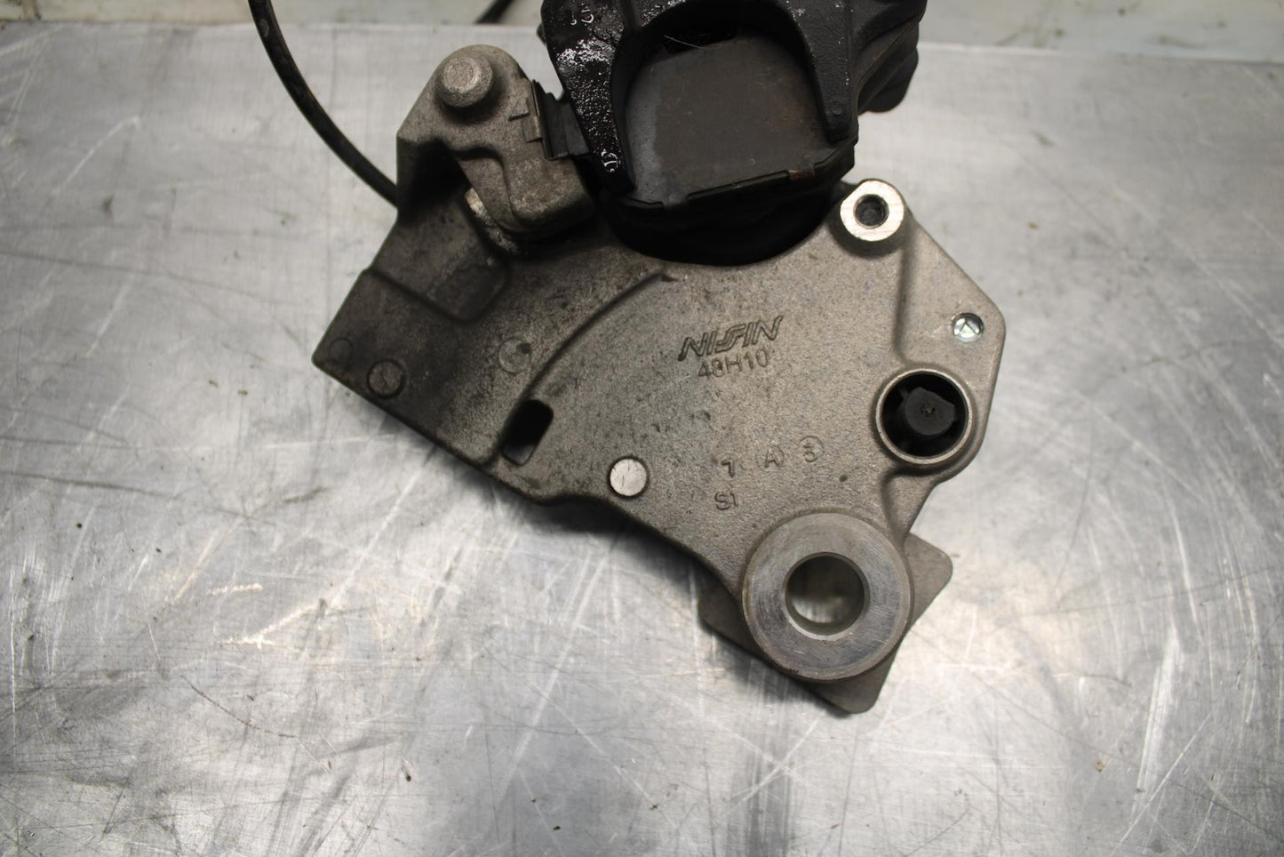 17-23 SUZUKI GSXR 250 GSX250RL8 REAR BACK BRAKE CALIPER W MOUNT BRACKET BB490