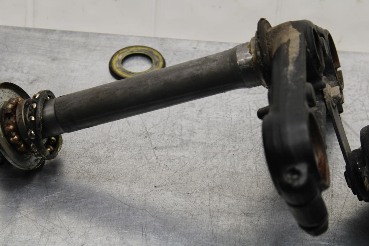2000 Honda Super Hawk VTR1000F FRONT FORKS CLAMP LOWER TRIPLE TREE STEM BB577