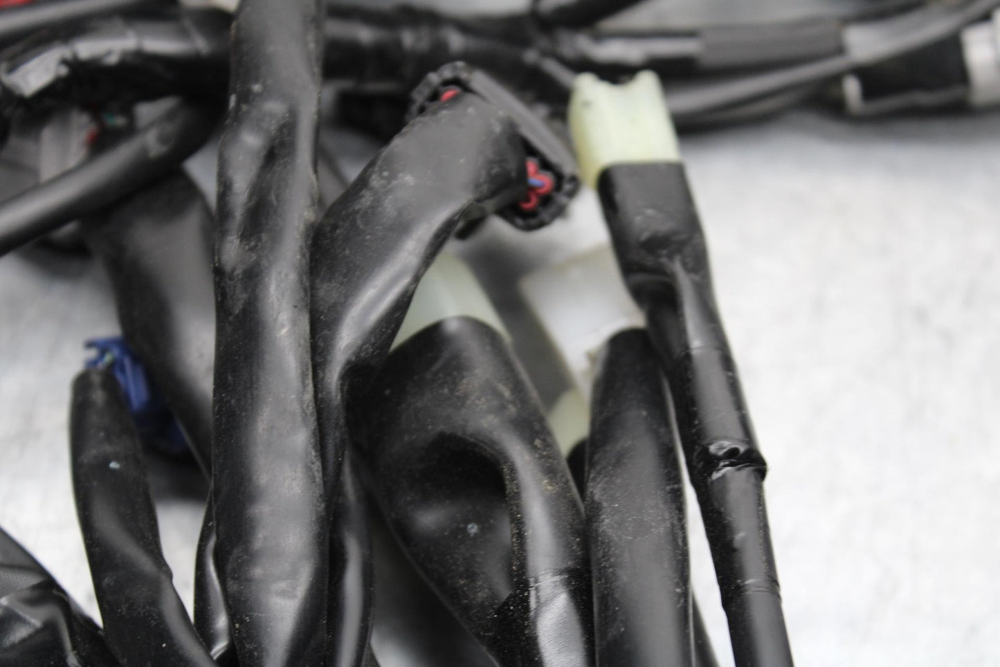 22-23 YAMAHA YZF R7 MAIN ENGINE WIRING HARNESS MOTOR WIRE LOOM BB583