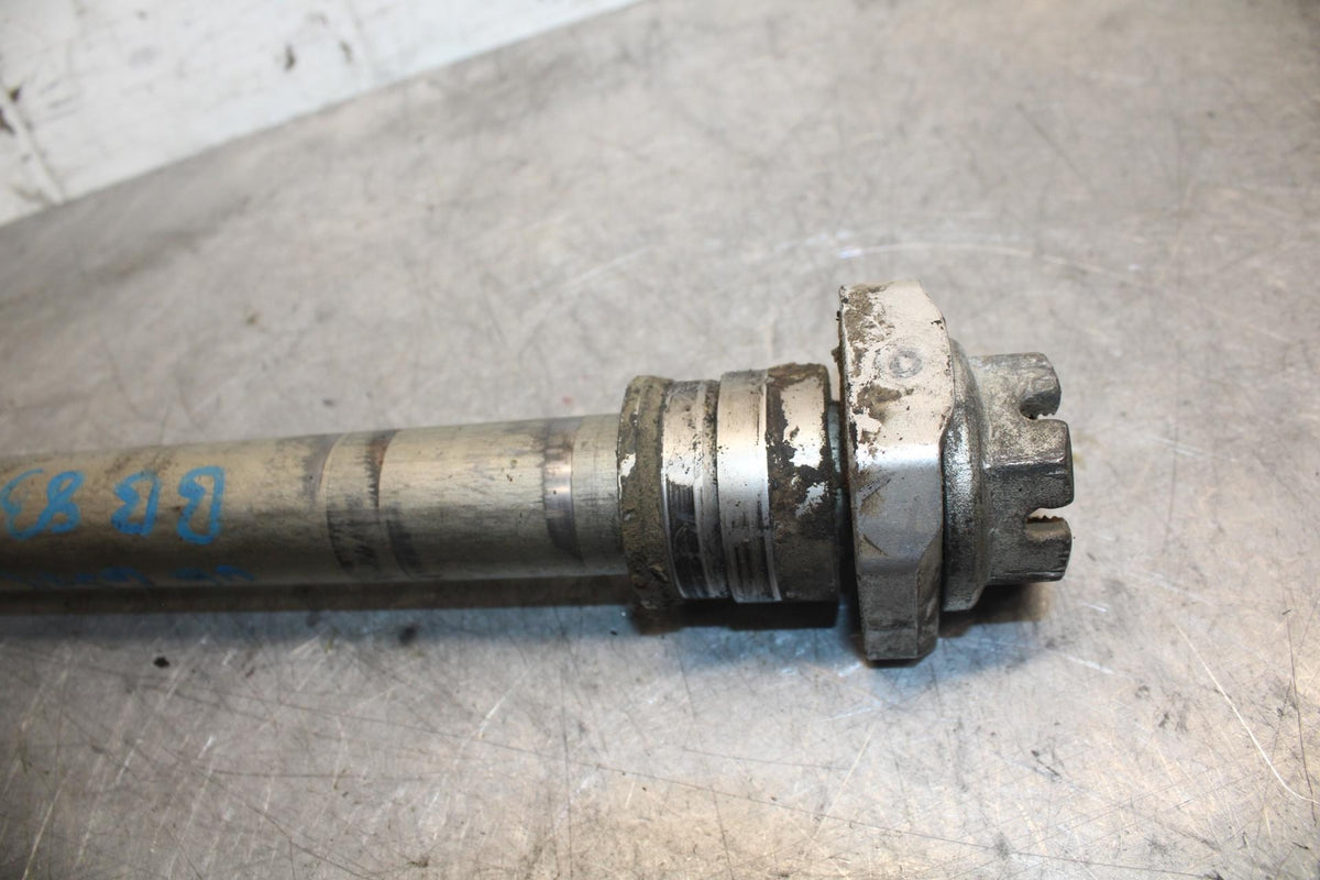2006 Suzuki GSXR750 REAR AXLE BACK WHEEL RIM PIVOT BOLT AXEL 64711-49G10 BB40