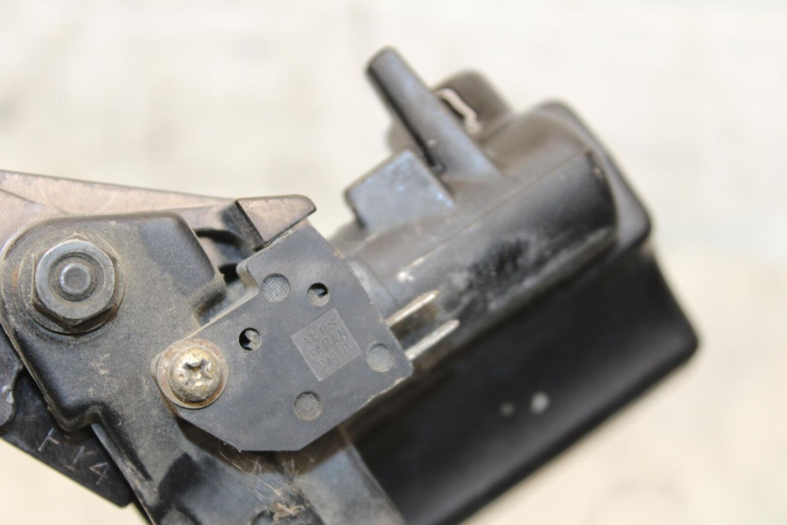 2000 Kawasaki Ninja ZX12R ZX1200A FRONT BRAKE MASTER CYLINDER w/ LEVER BB565