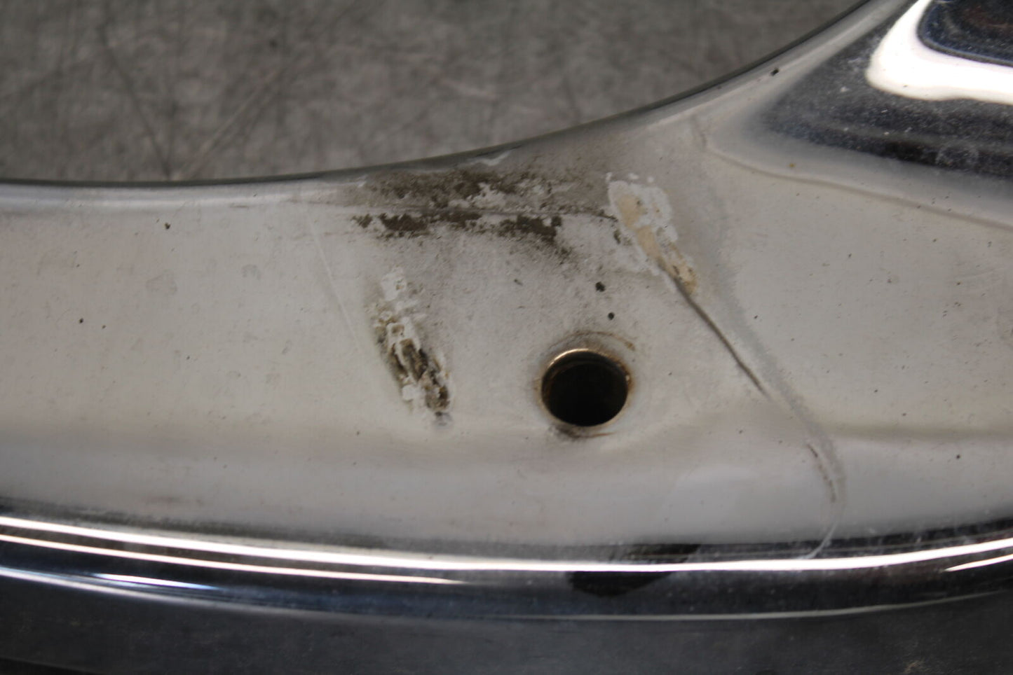 05-09 SUZUKI BOULEVARD C90 REAR BACK FENDER SUPPORT FRAME SUBFRAME BB692