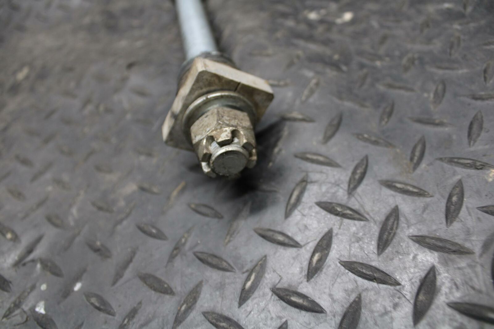 12-17 KAWASAKI NINJA 650 REAR AXLE BACK WHEEL RIM PIVOT  41068-0054 BB211