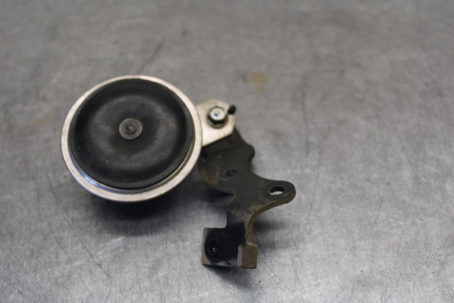 09-14 YAMAHA YZF R1 HORN SIGNAL 14B-83371-00-00 BB696