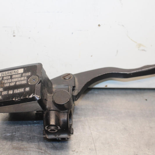 1985 Kawasaki Ninja 900R ZX900A FRONT BRAKE MASTER CYLINDER w/ LEVER BB84