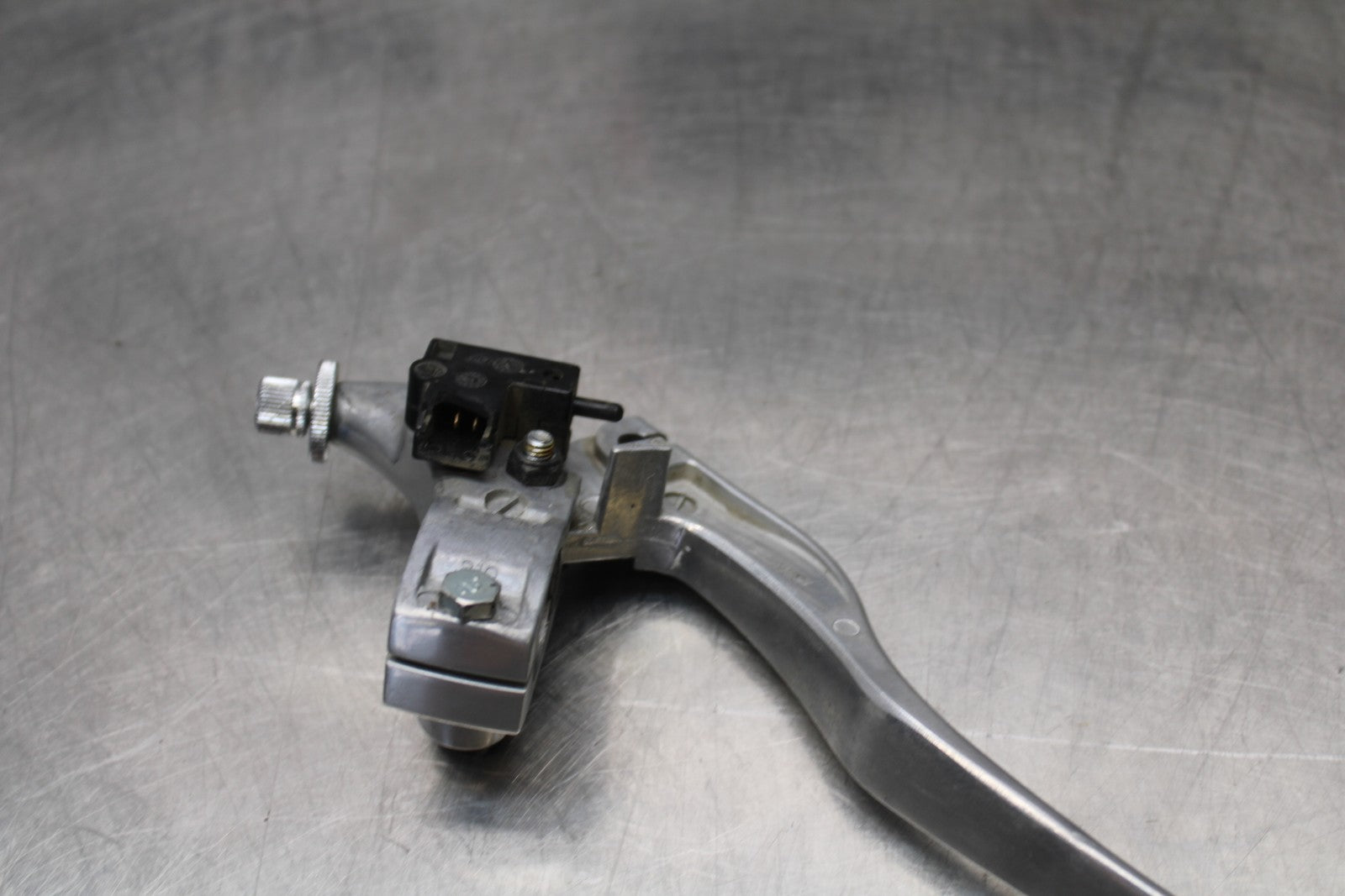 08 KAWASAKI VULCAN 900 LEFT HANDLEBAR CLIPON CLUTCH LEVER BB184