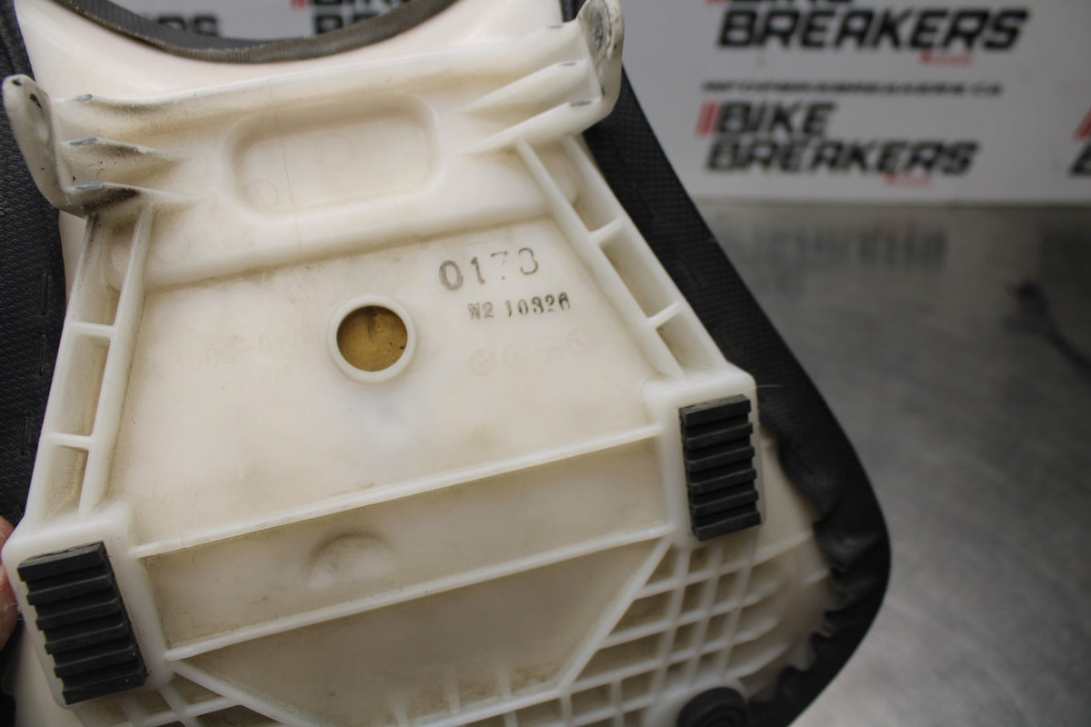 07-08 KAWASAKI NINJA ZX6R FRONT DRIVERS SEAT PAD SADDLE  BB855