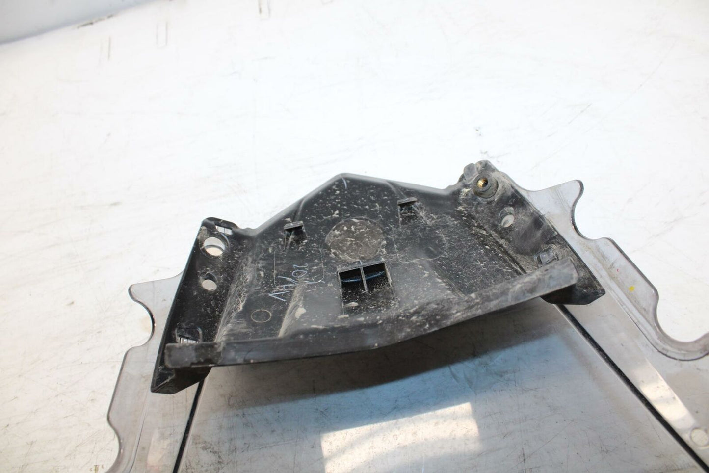 15-17 YAMAHA YZF R3 FRONT WINDSHIELD WINDSCREEN  1WD-F8381-00-00 BB288