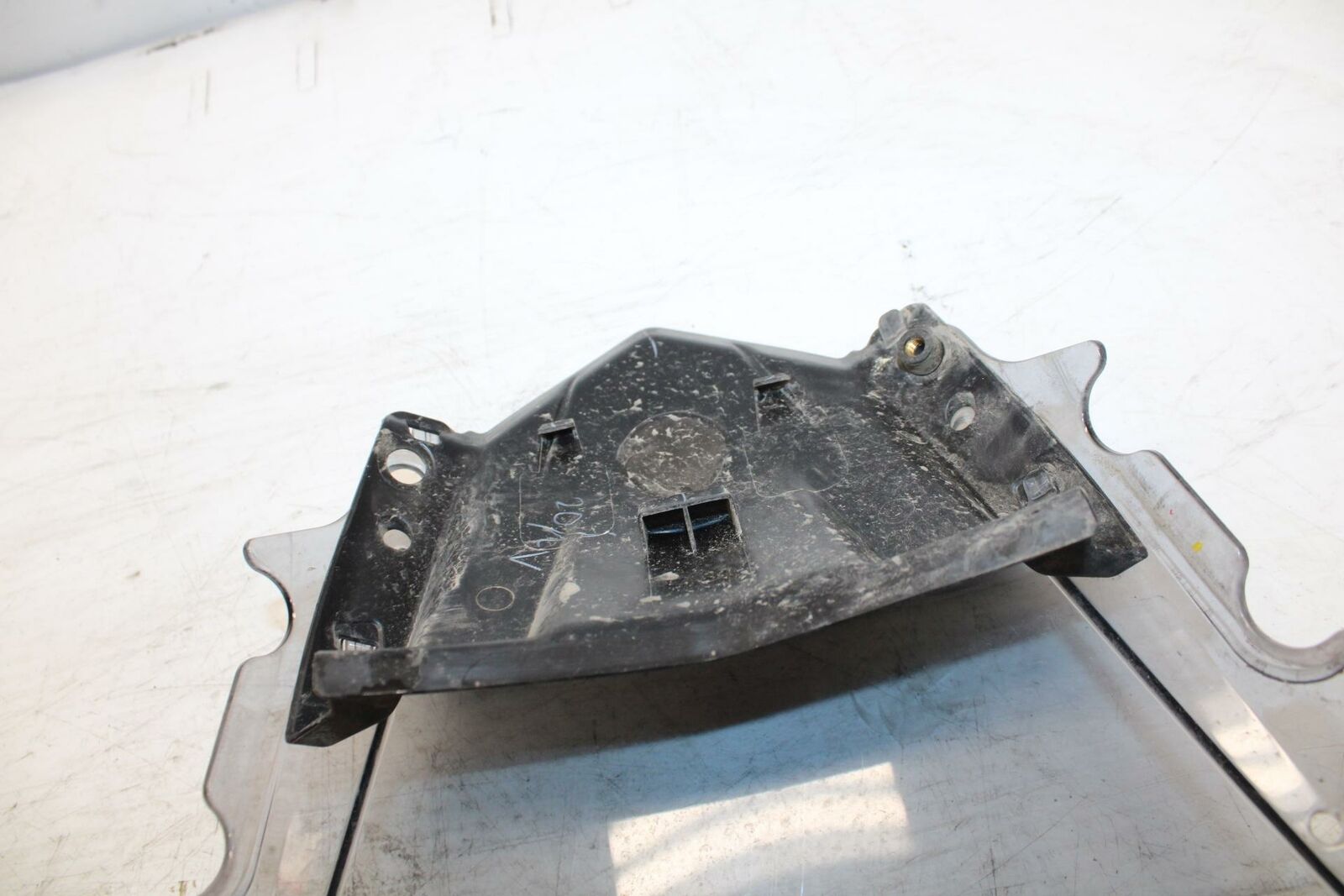 15-17 YAMAHA YZF R3 FRONT WINDSHIELD WINDSCREEN  1WD-F8381-00-00 BB288