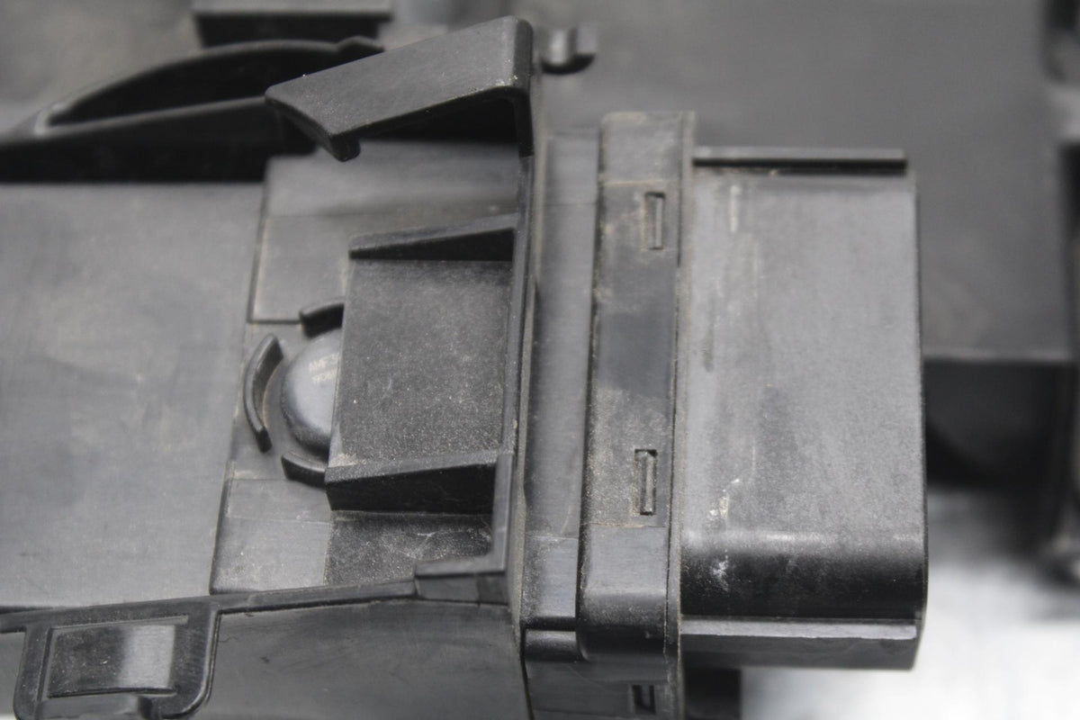 20-23 BMW F900R REAR BACK TAIL UNDERTAIL BATTERY TRAY PLASTIC BB603