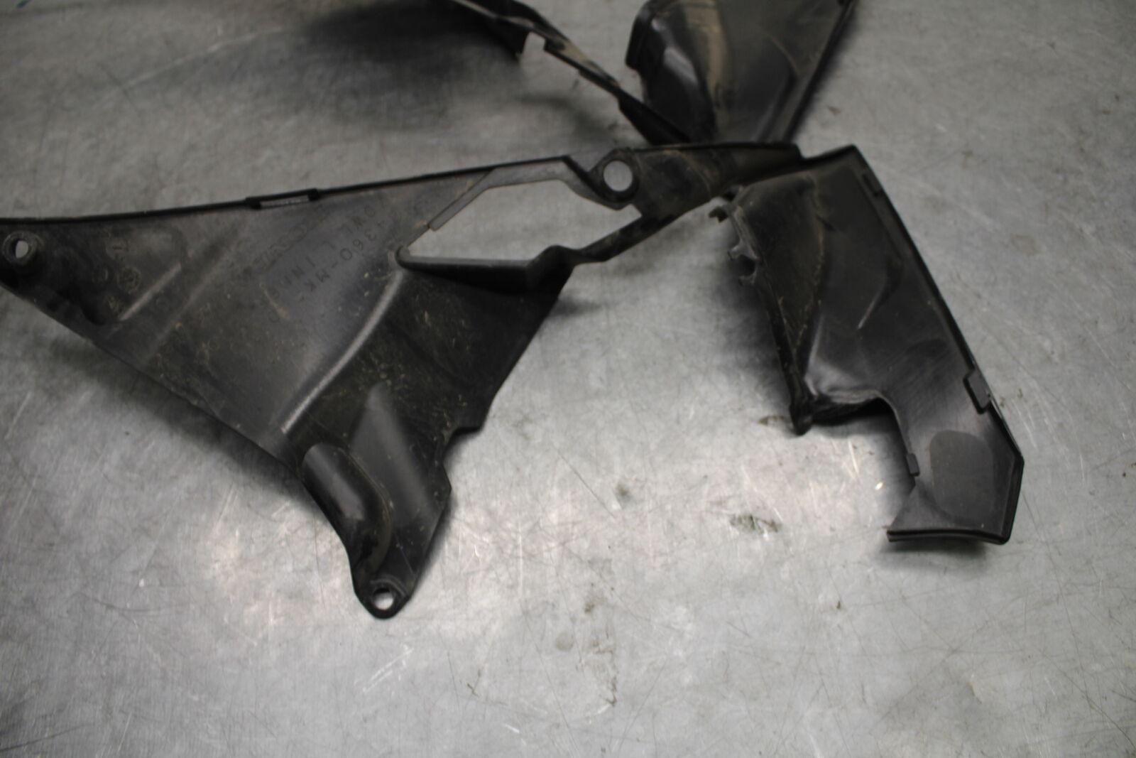 17-21 HONDA CBR1000RR SP RIGHT LEFT INNER FAIRINGS COWLS PANELS TRIMS BB681