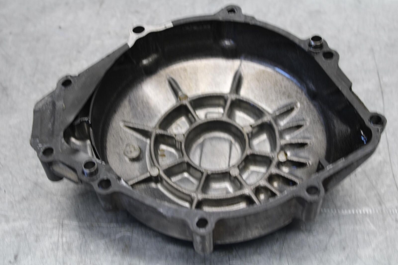 1998 Yamaha YZF R1 STATOR MAGNETO ALTERNATOR COVER 4XV-15411-00-00  BB53