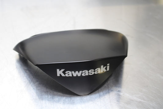 23-24 KAWASAKI NINJA ZX14R CENTER REAR BACK TAIL FAIRING COVER TRIM COWL BB141