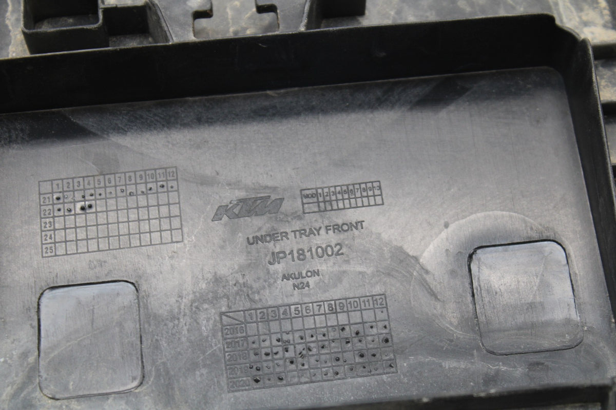 17-22 KTM 390 DUKE REAR BACK TAIL UNDERTAIL BATTERY TRAY PLASTIC BB180