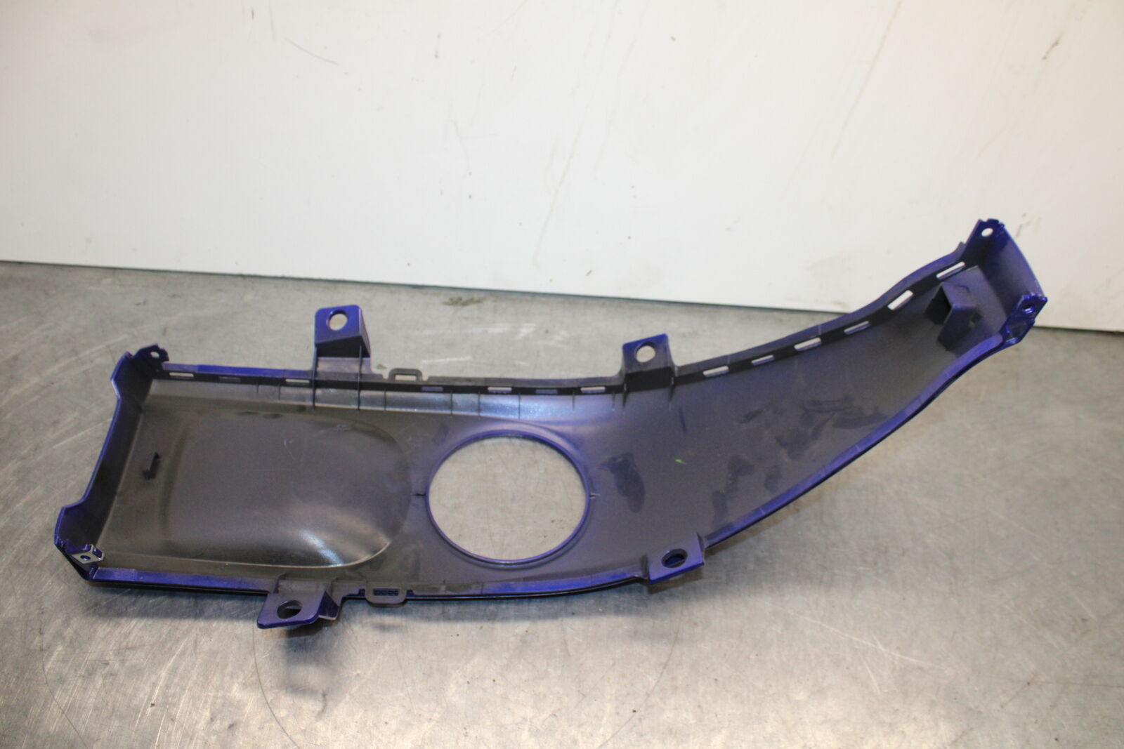 22-23 YAMAHA YZF R7 GAS TANK FUEL CELL COVER FAIRING COWL BB583