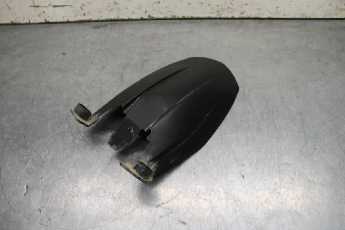 13-16 KTM 390 DUKE REAR BACK WHEEL TIRE HUGGER FENDER BB748