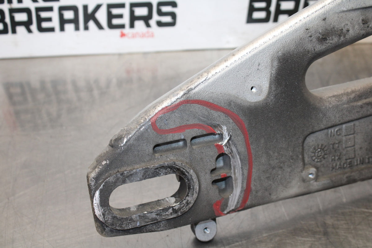 16 APRILIA TUONO V4 1100 REAR SWINGARM BACK SUSPENSION SWING ARM BB905