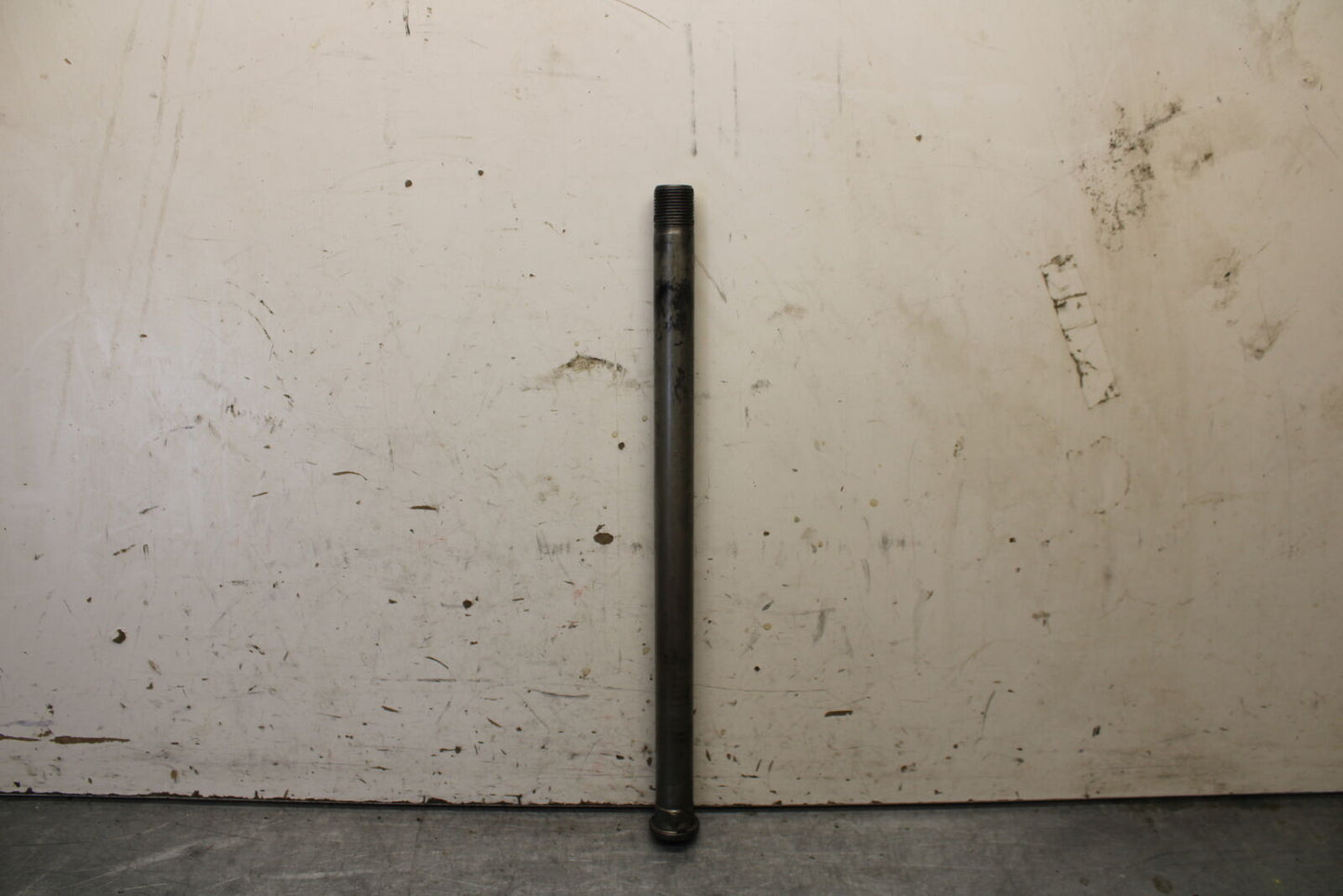 09-12 KAWASAKI NINJA ZX6R ZX600R REAR BACK SWINGARM BOLT SUSPENSION AXLE BB656