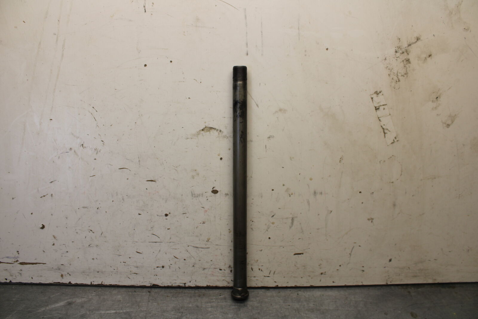 09-12 KAWASAKI NINJA ZX6R ZX600R REAR BACK SWINGARM BOLT SUSPENSION AXLE BB656