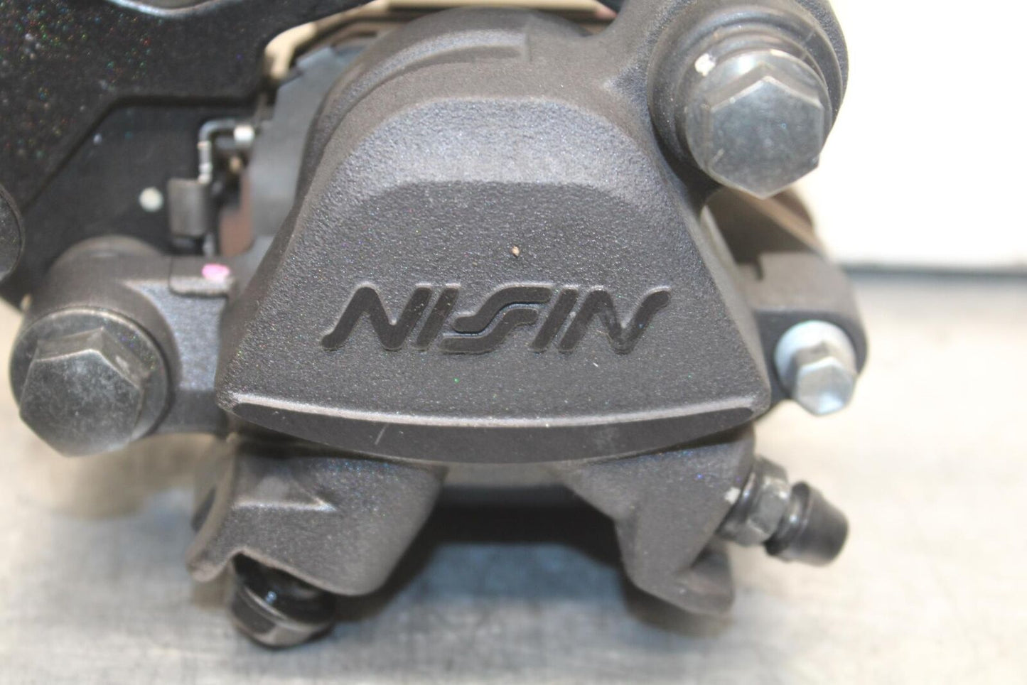 12-17 KAWASAKI ER-6N Z650 REAR BACK BRAKE CALIPER W MOUNT BRACKET BB607