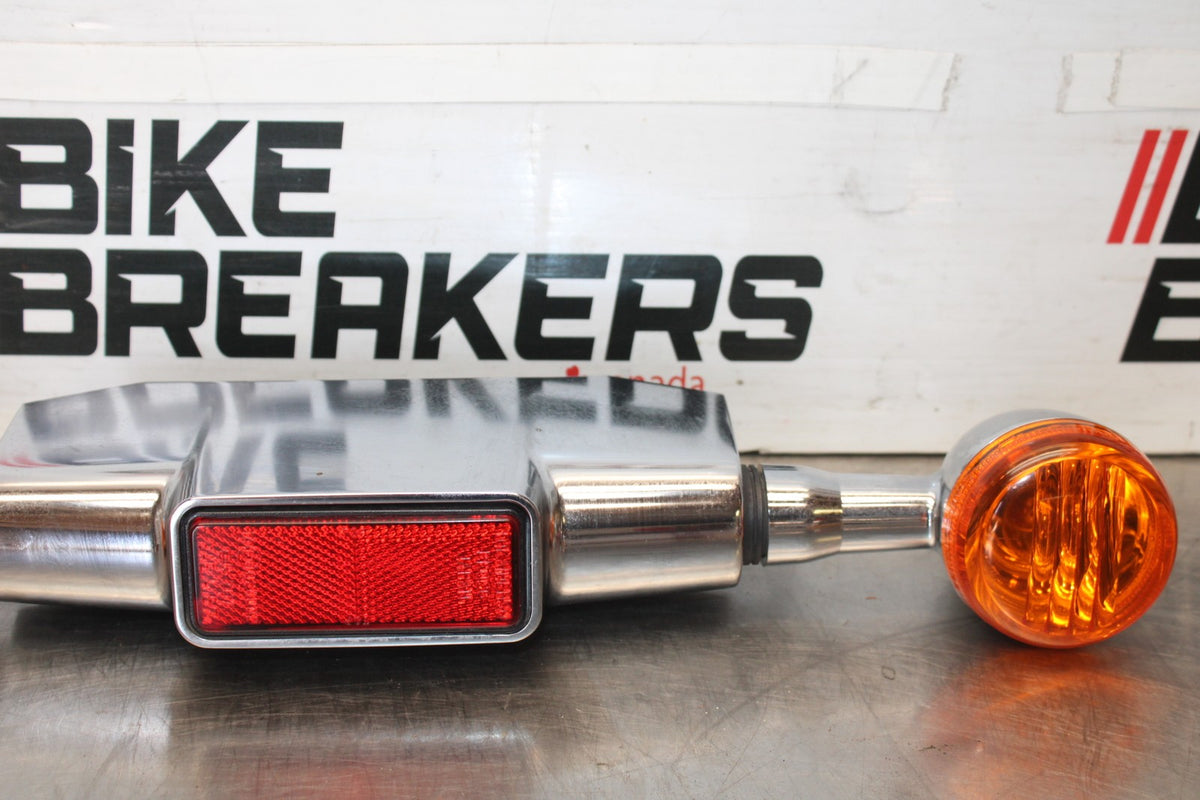 05-09 SUZUKI BOULEVARD C90 REAR TURN SIGNAL LIGHTS & BAR MOUNT BRACKET BB918
