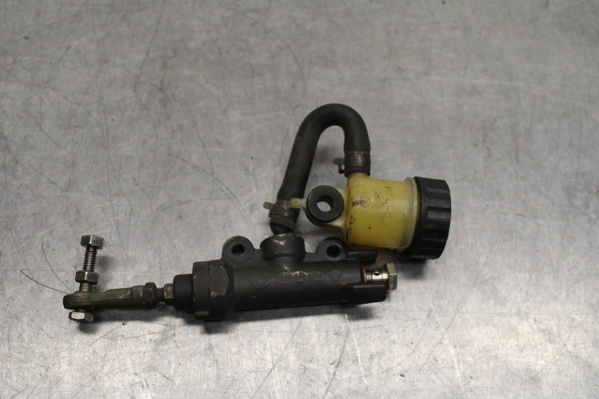 12-16 HONDA CBR1000RR REAR BACK BRAKE MASTER CYLINDER W RESERVOIR BB114