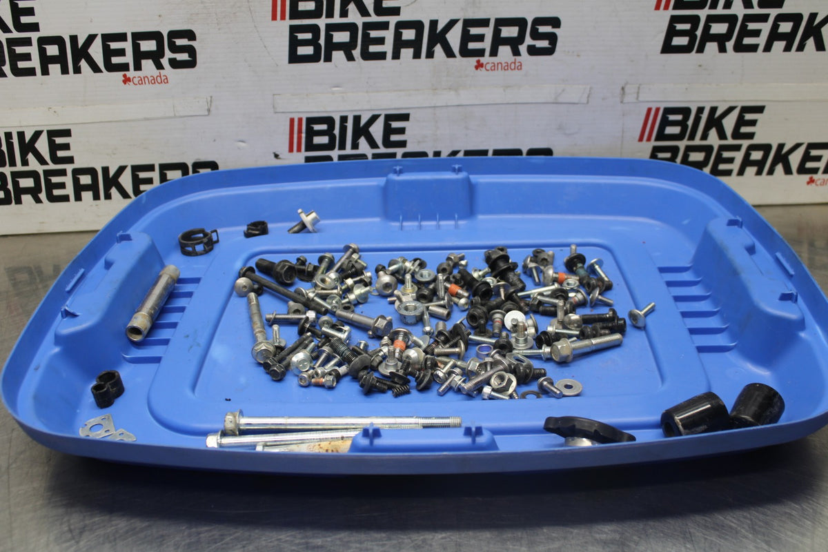 22-25 YAMAHA YZF R7 MOUNTING BOLTS HARDWARE SCREWS BB940