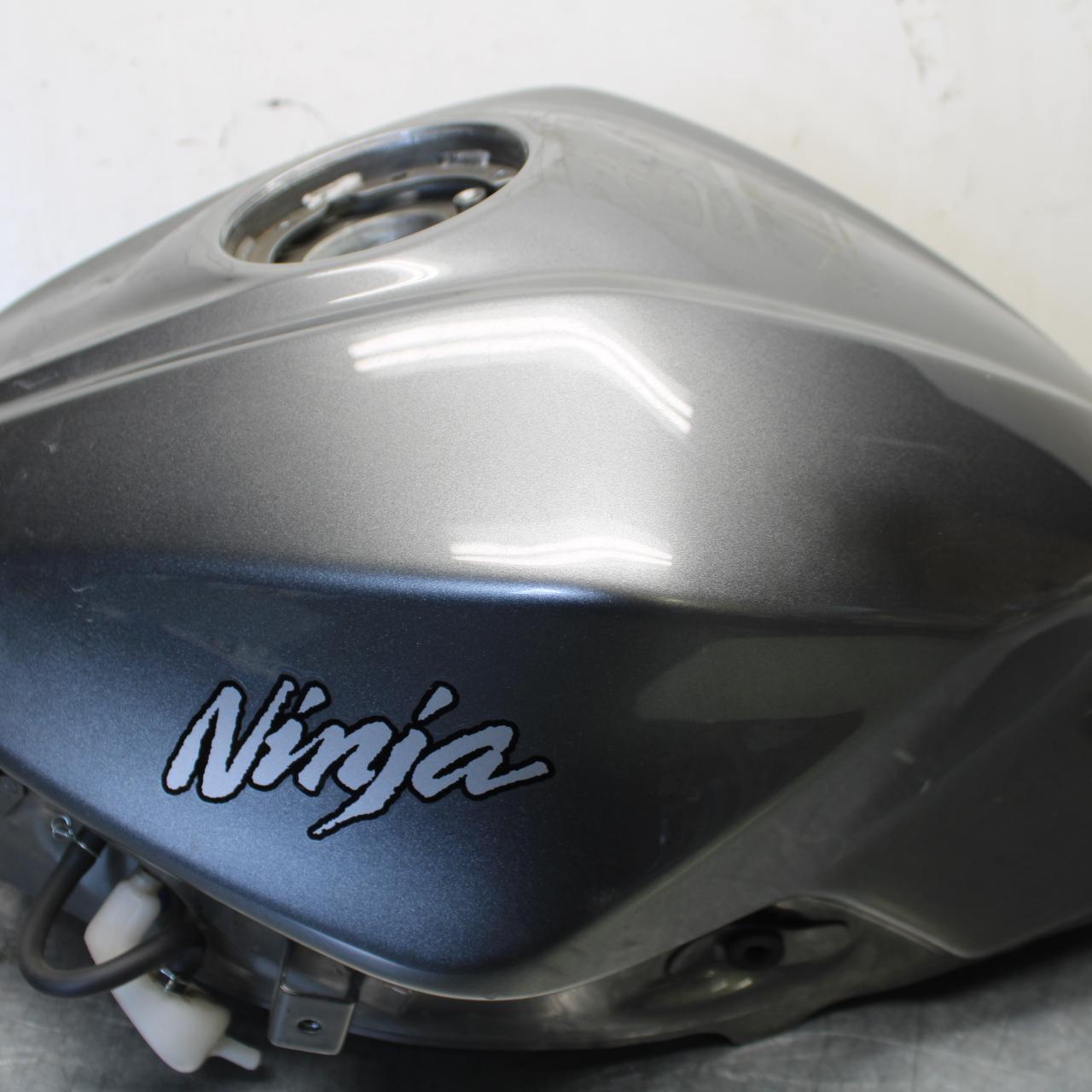 15-16 KAWASAKI EX300 GAS TANK FUEL CELL PETROL RESERVOIR BB635