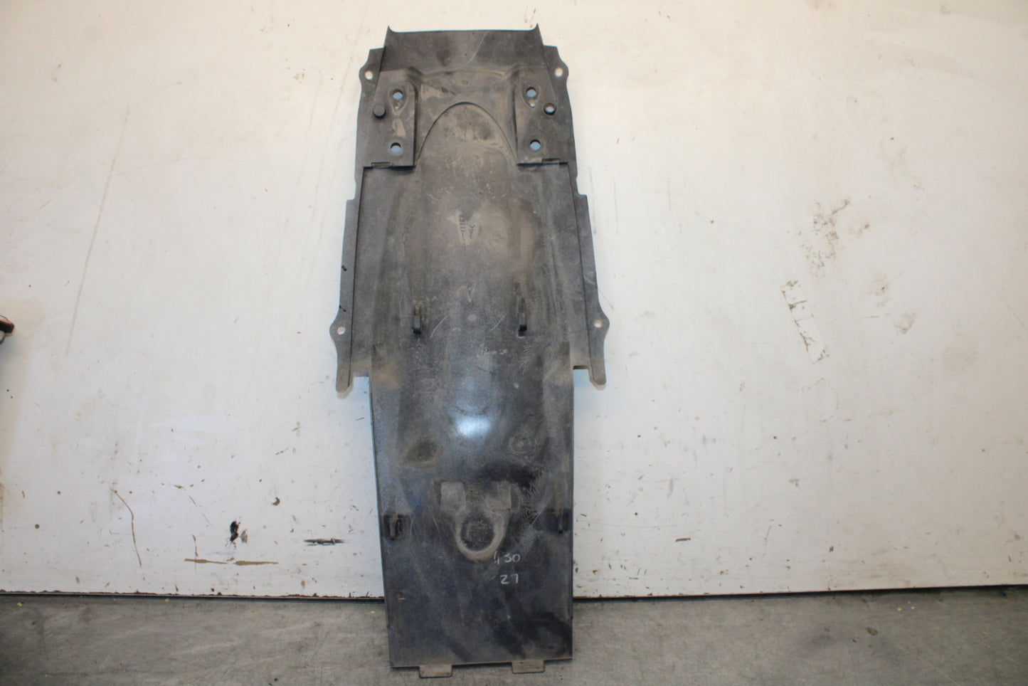 05-06 SUZUKI GSXR1000 REAR BACK TAIL UNDERTAIL FAIRING COWL FENDER BB663