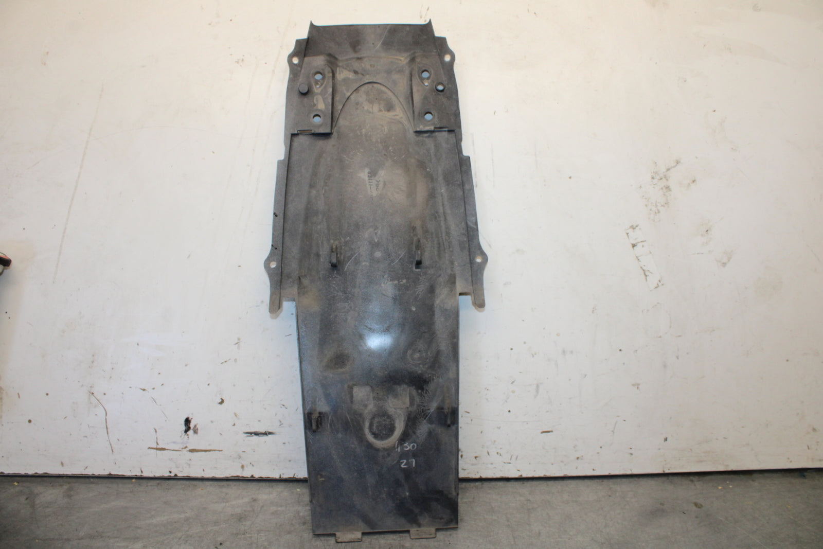 05-06 SUZUKI GSXR1000 REAR BACK TAIL UNDERTAIL FAIRING COWL FENDER BB663