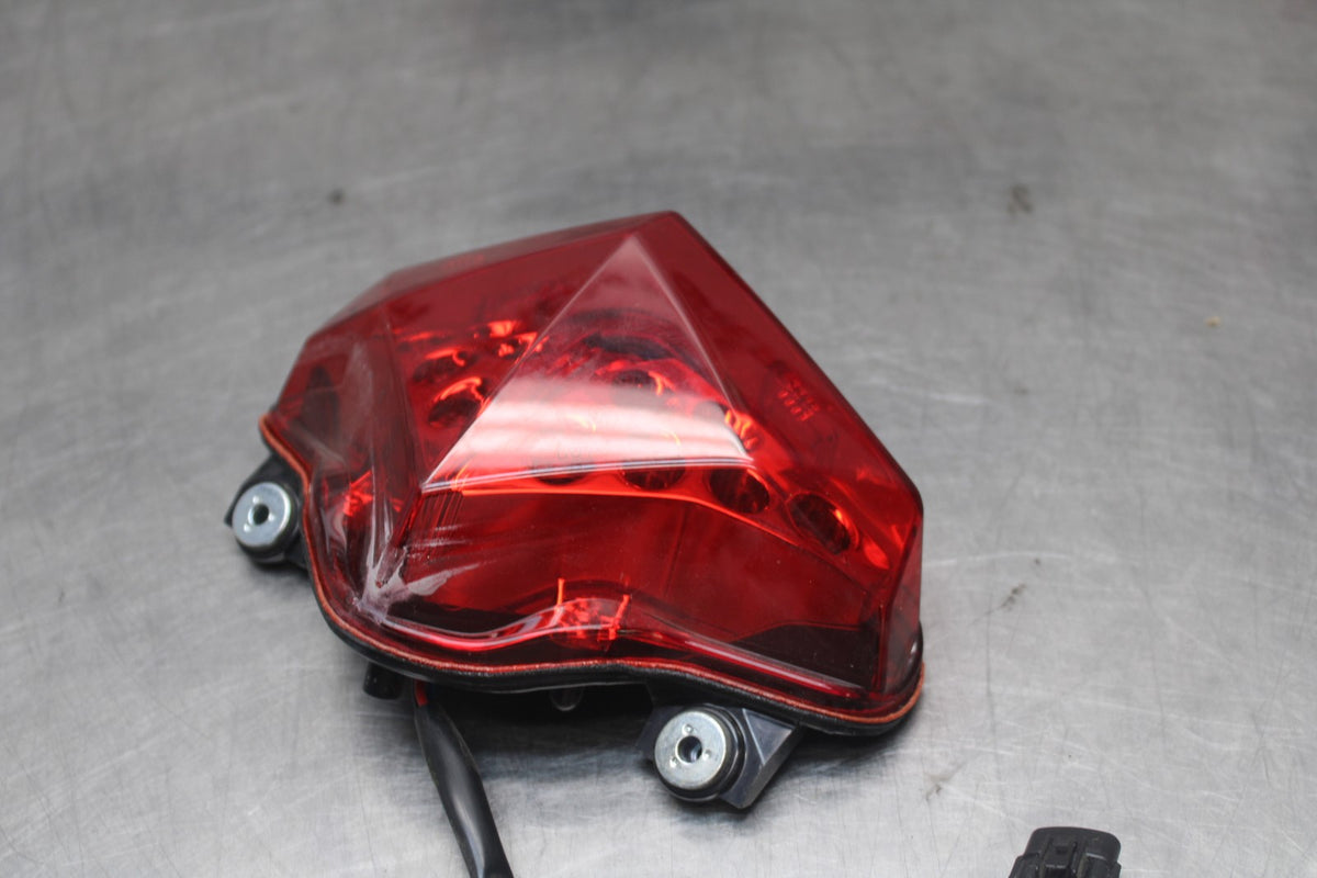 12 KAWASAKI NINJA 650 EX650E REAR TAIL TAILLIGHT BACK BRAKE LIGHT BB926