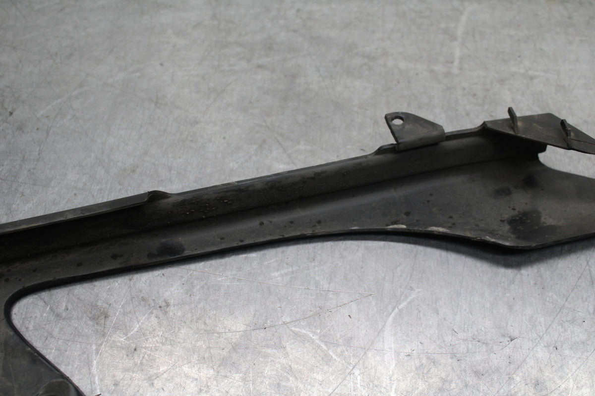 07-08 YAMAHA YZF R1 REAR BACK DRIVE CHAIN GUARD COVER SHIELD BB724
