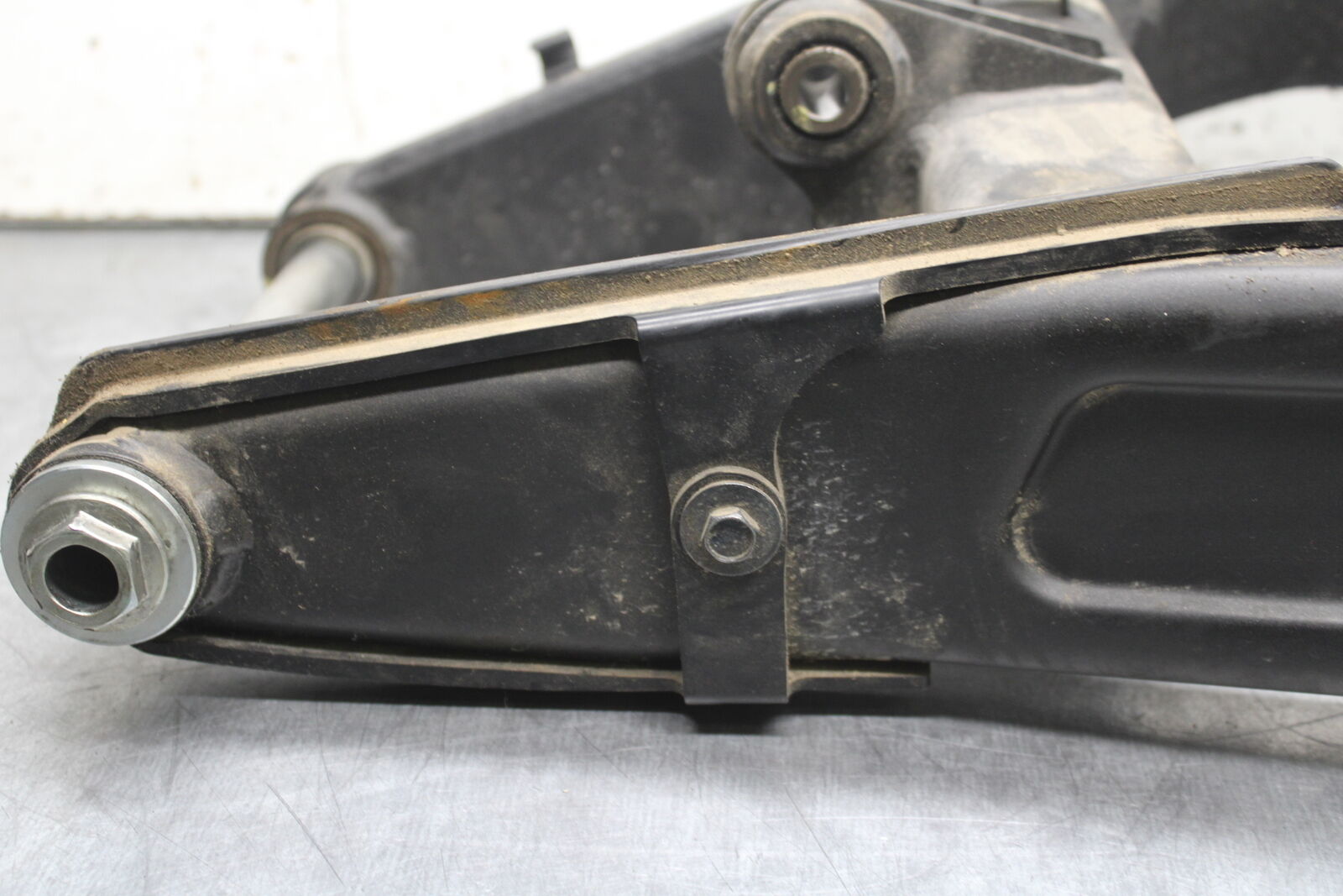 18-24 KAWASAKI NINJA 650 REAR SWINGARM BACK SUSPENSION SWING ARM BB725