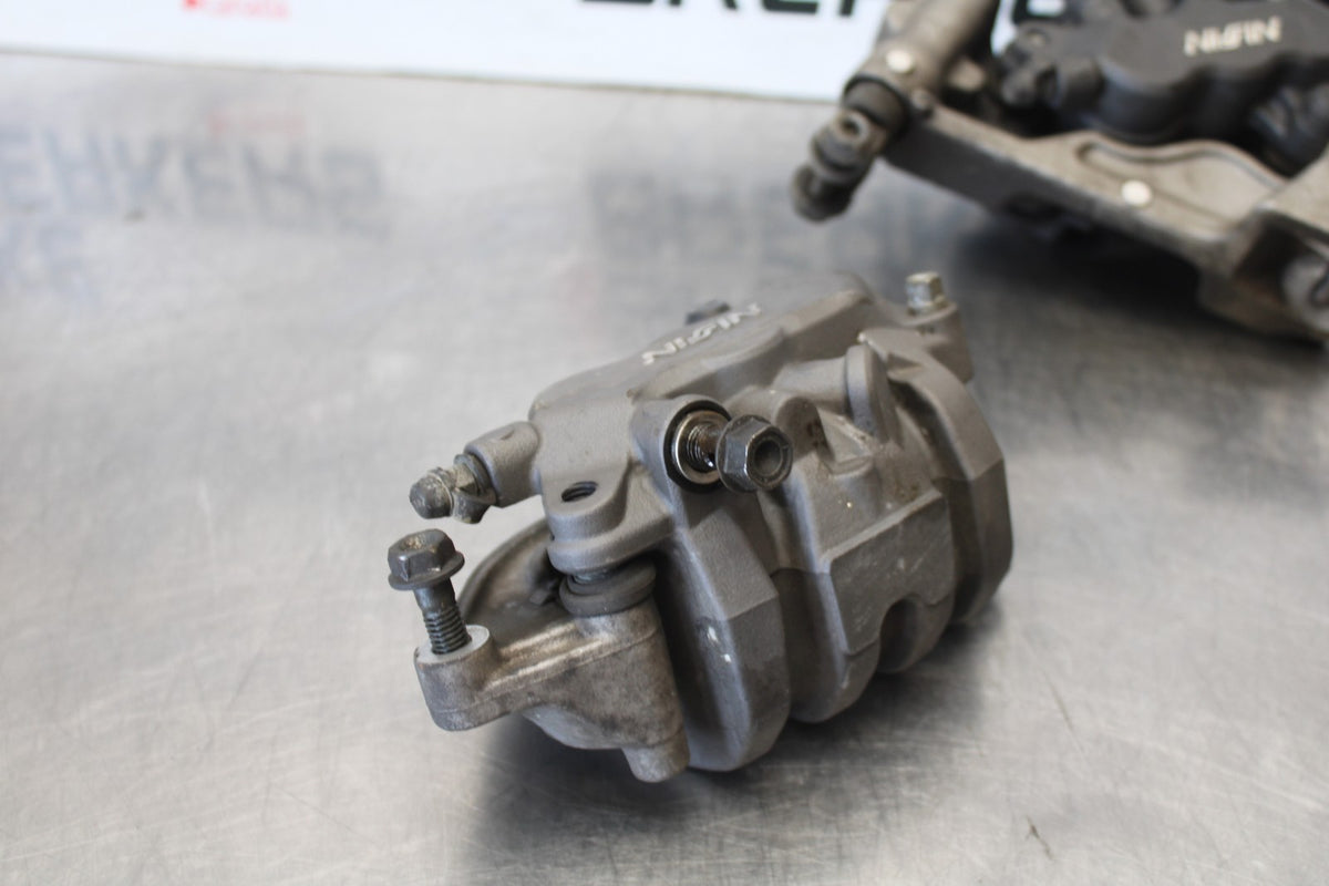 06-07 HONDA INTERCEPTOR 800 VFR800 RIGHT LEFT FRONT BRAKE CALIPER SET PAIR BB917