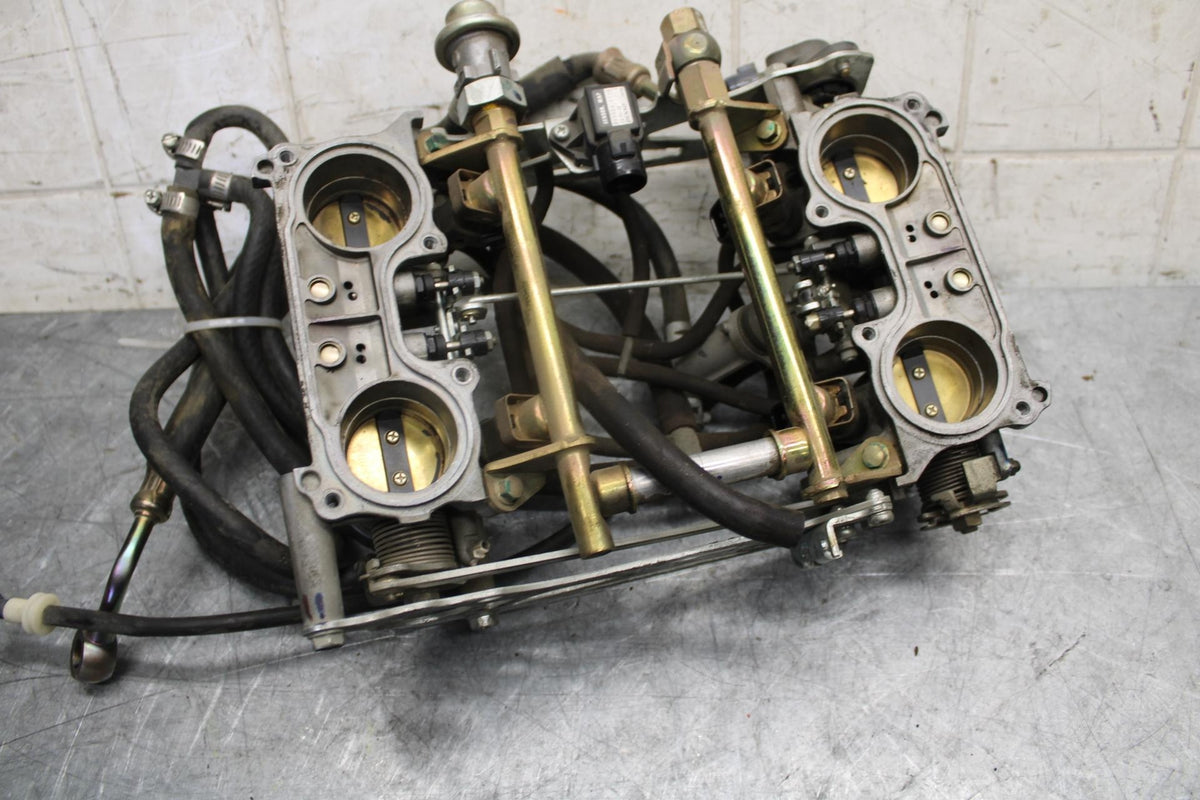 2004 Honda ST1300 MAIN FUEL INJECTORS / THROTTLE BODIES BB49